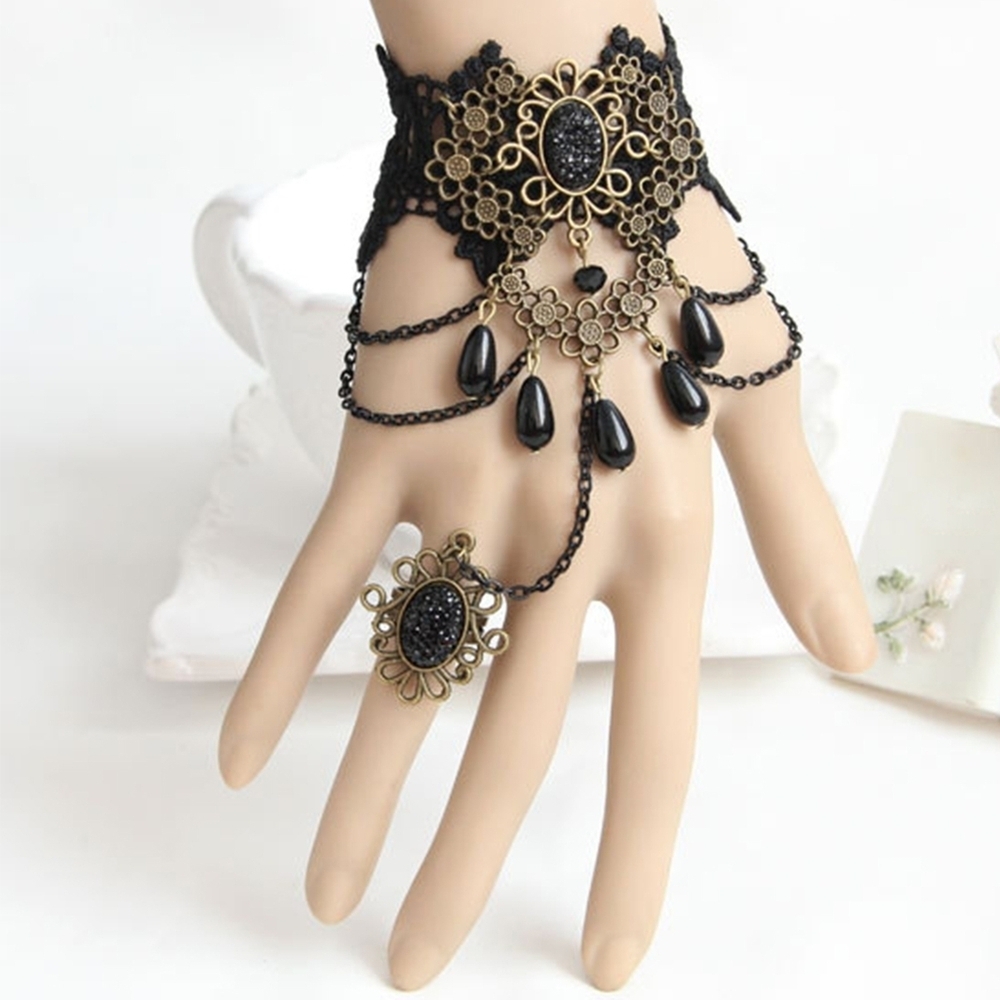 Retro Goth Black Lace Hand Chain Bracelet And Ring Set